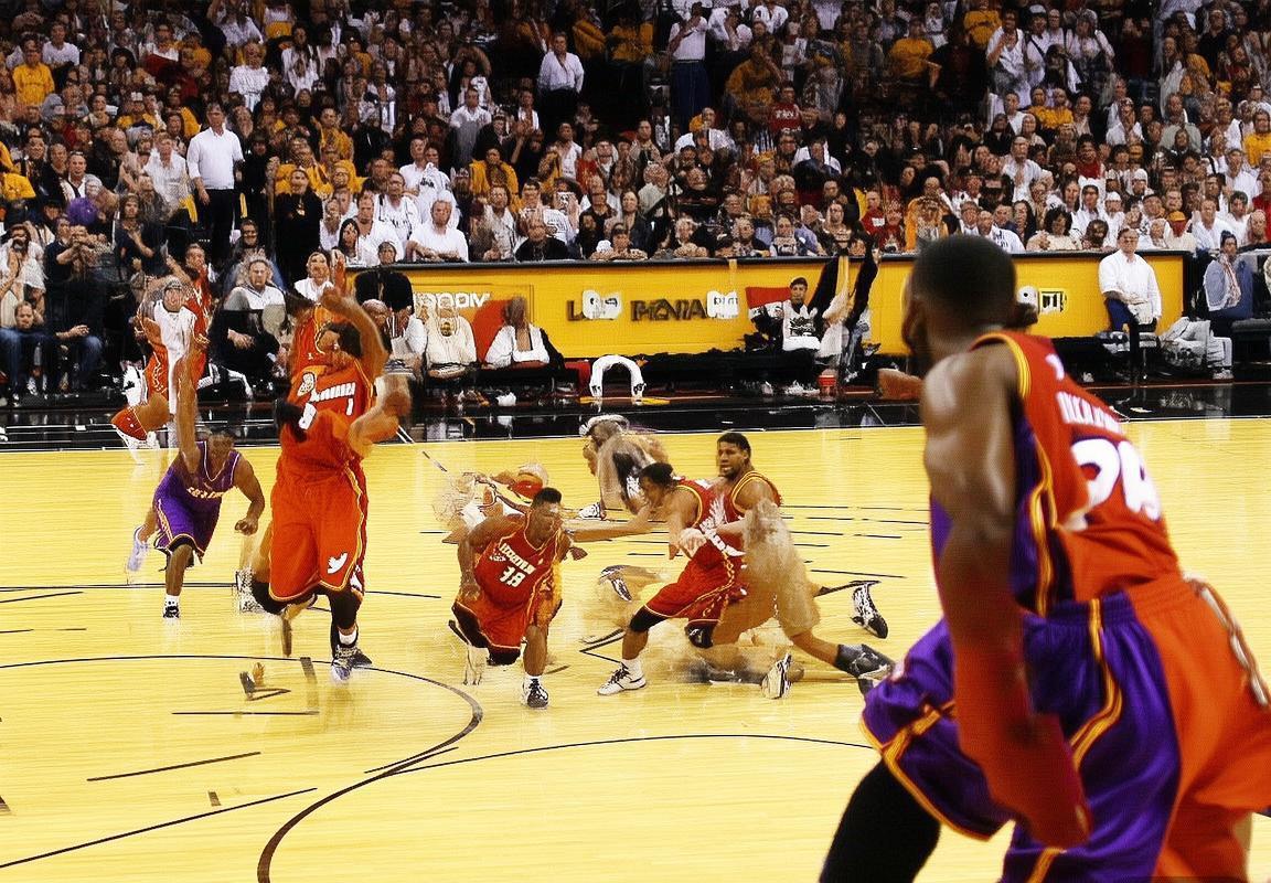 2008-09赛季热火骑士巅峰对决：NBA经典战役回顾(图1)